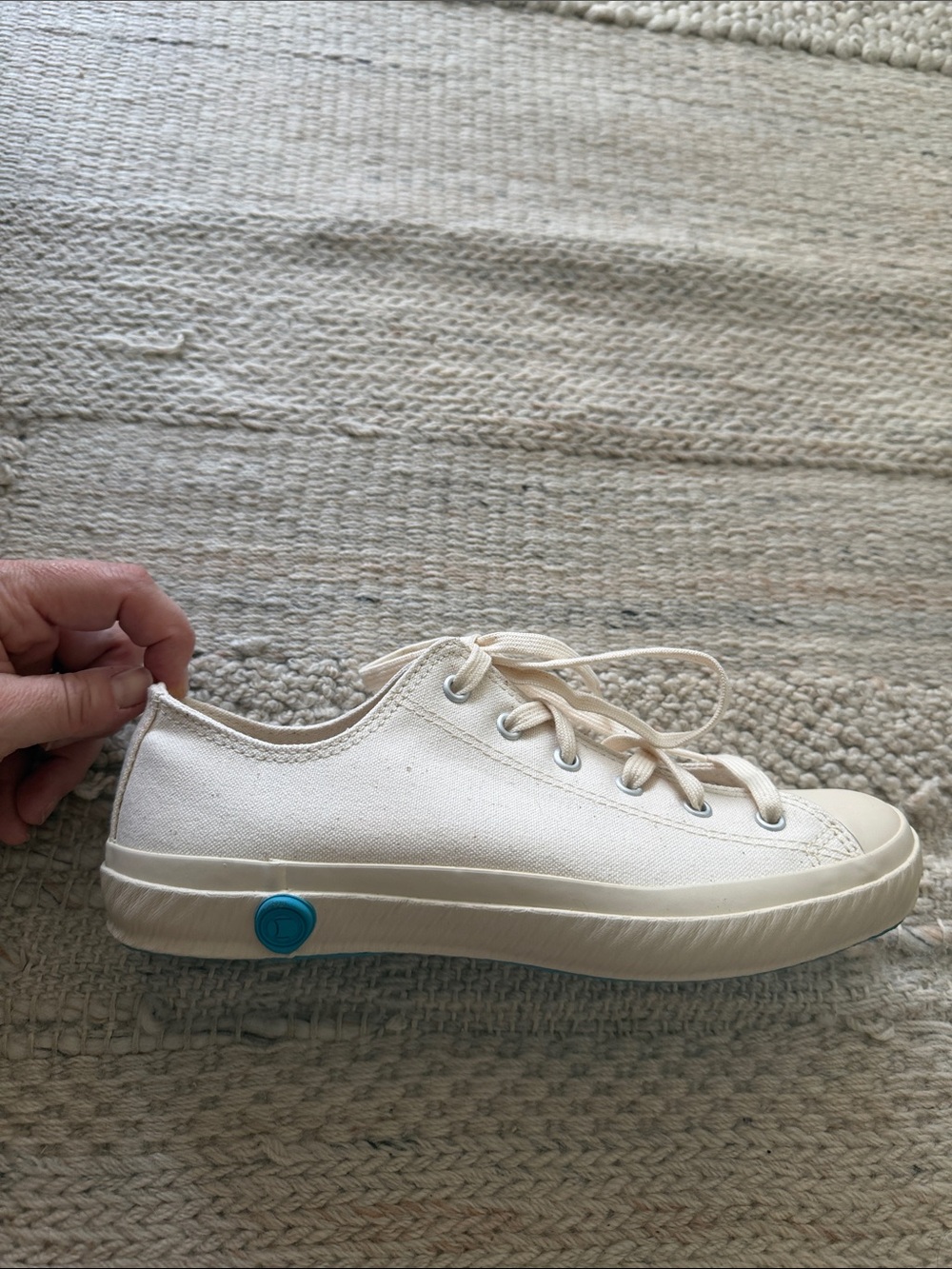 Women’s Low-Top Canvas Sneakers in Off-White